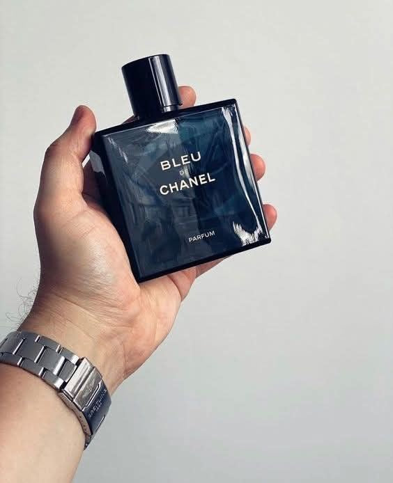 Bleu de Chanel Eau de Parfum 100mL – Timeless Masculine Elegance